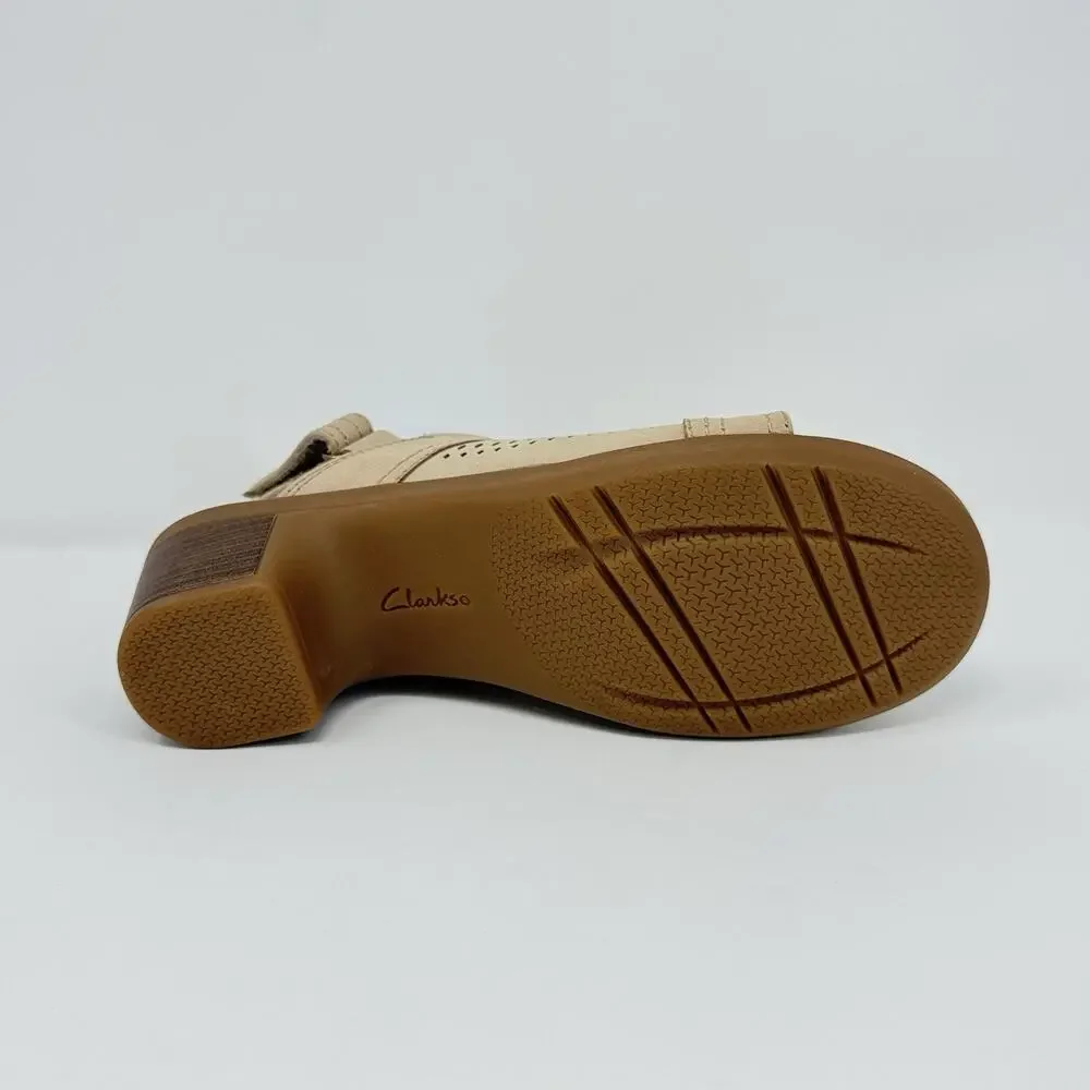 Clarks Emily2 Mist Women’s 8.5 M Sand Nubuck Block Heel Slingback Sandals New
